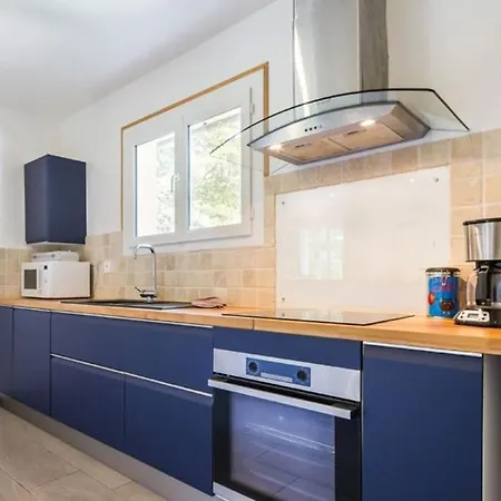 Dans Les Bois En Normandie