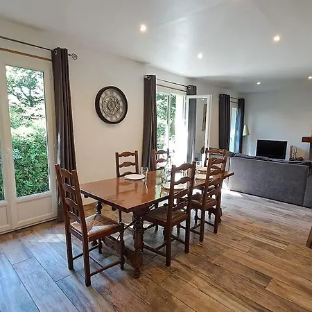 Dans Les Bois En Normandie Ferienhaus La Houssaye (Eure)